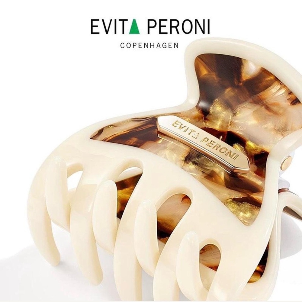 Cream Tortoiseshell Hair Claw Clip